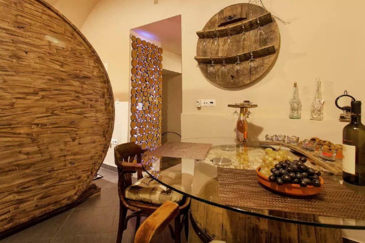 Апартаменты Beer & Wine Cellar Любляна Экстерьер фото